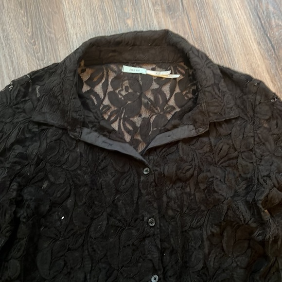 kimichi blue lace top size medium - Picture 3 of 3